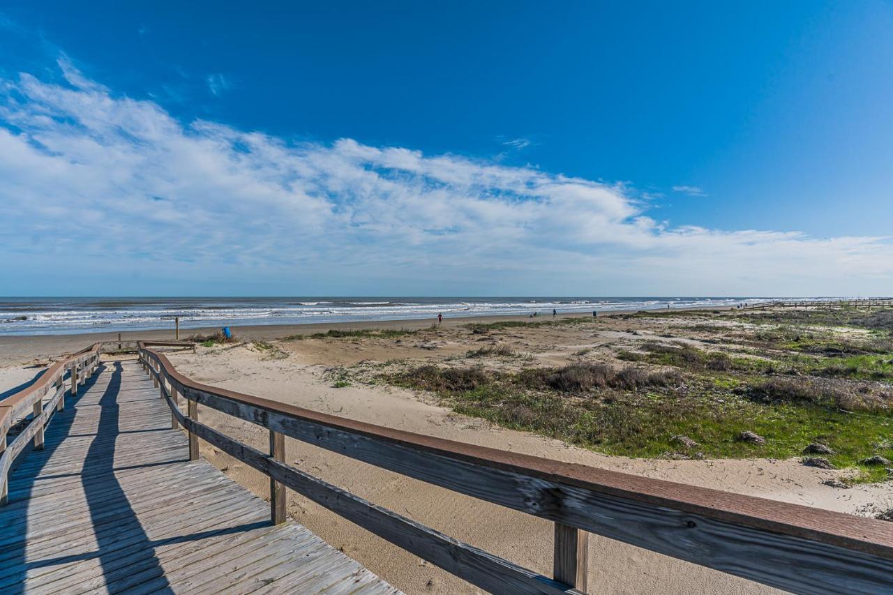Sunny Daze Walk To Beach 2 Decks Pet Friendly Has A Mini Bar Galveston Exteriör bild