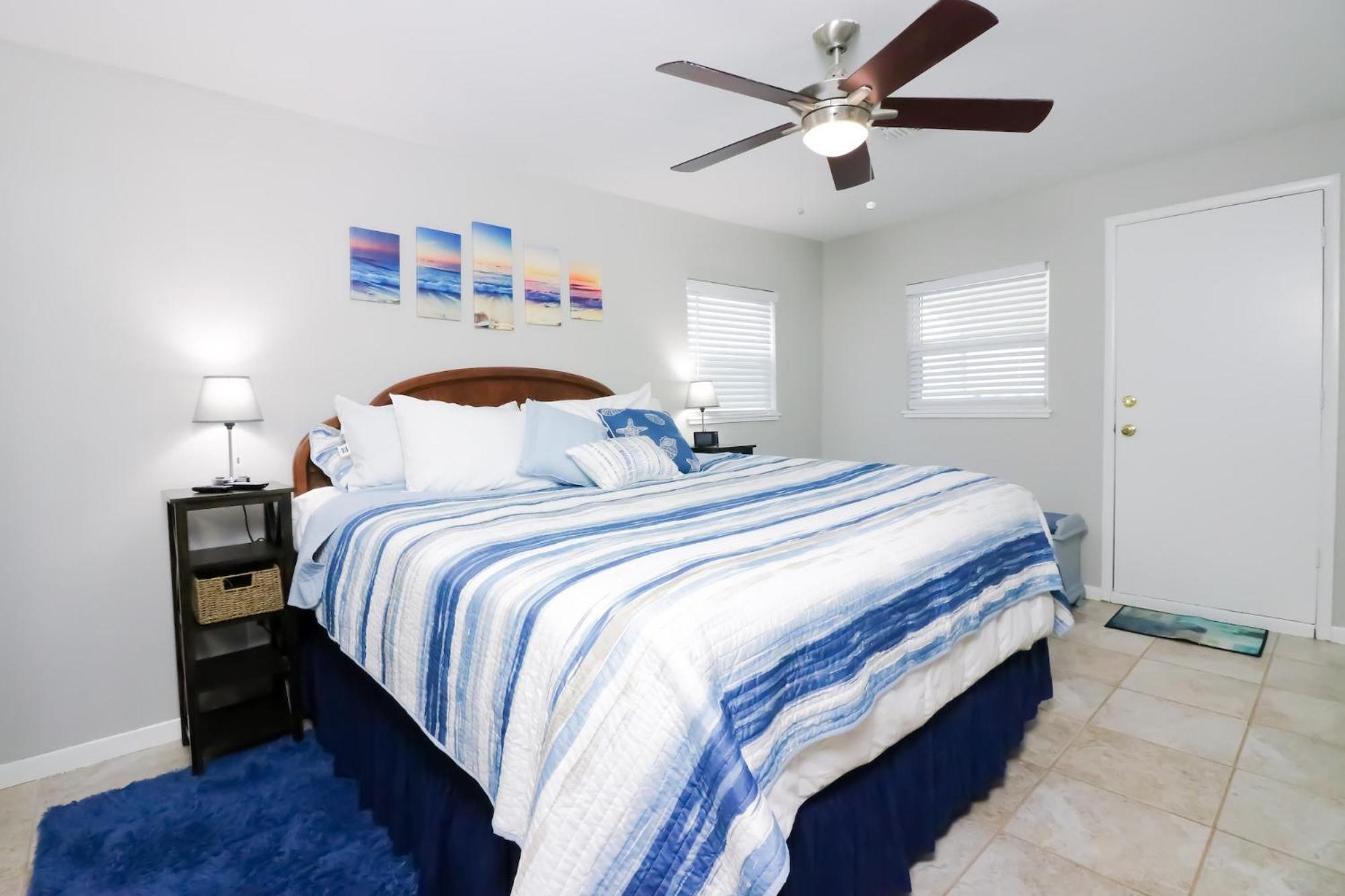 Sunny Daze Walk To Beach 2 Decks Pet Friendly Has A Mini Bar Galveston Exteriör bild